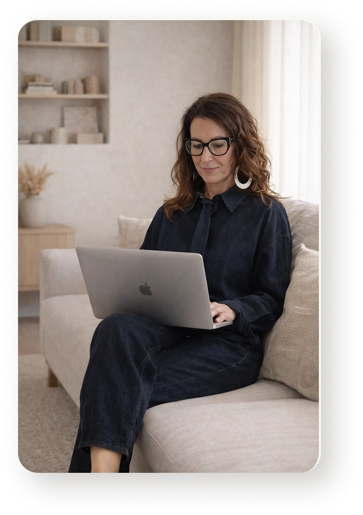 Molnár Szilvia lakberendező kapcsolat